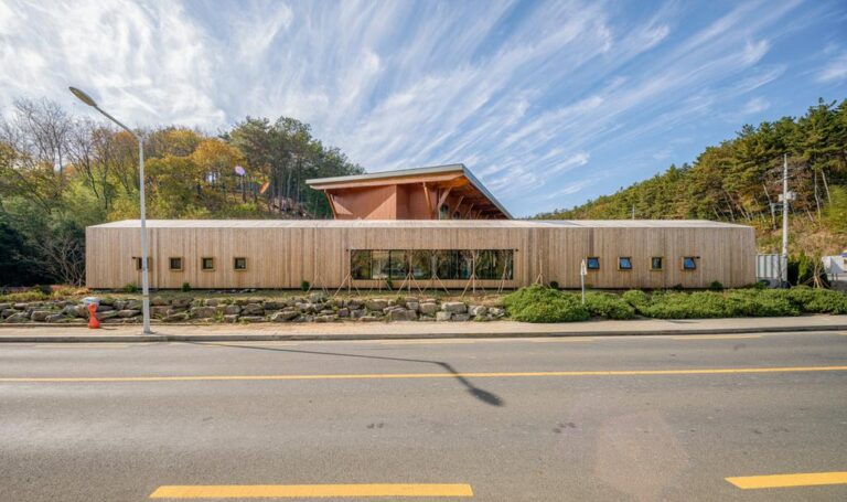 진주시+목조+공공건축‘세계로+미래로’+-+진양호우드랜드.jpg.middle