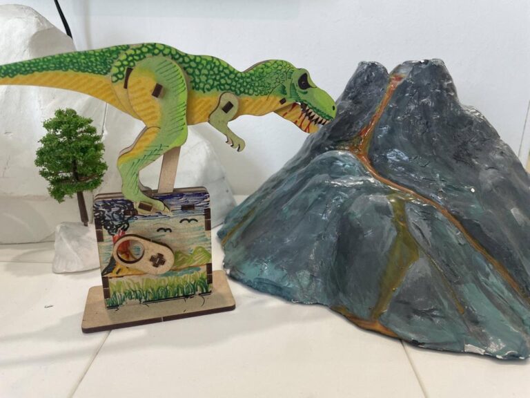 진주익룡발자국전시관+설맞이+체험행사+‘풍성’+-+레전드!+수각류공룡.jpg.middle