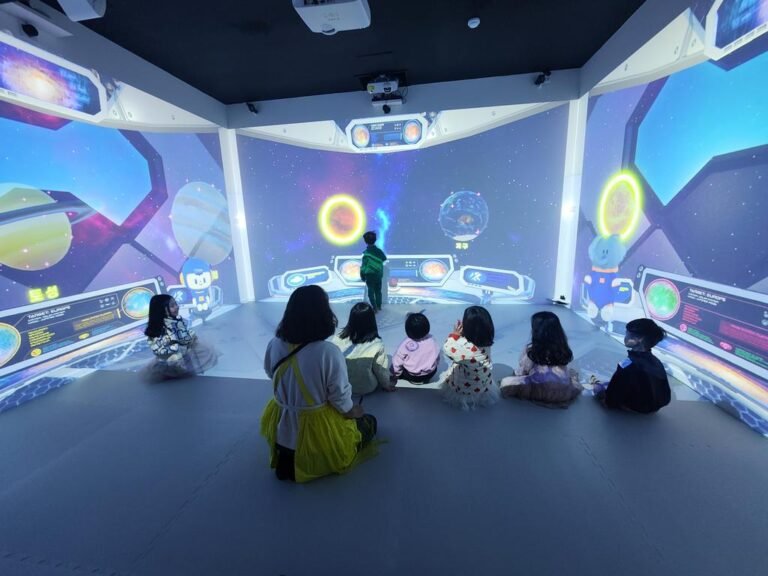 사천시어린이도서관,+4월+XR+놀이터+체험+프로그램-우주로+갈래요+XR+(1).jpg.middle
