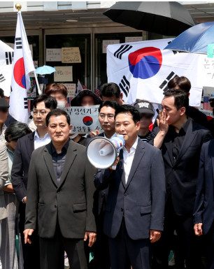 국민의힘 장동혁 대표, ‘12일째 봉쇄’ 올림픽공원 시위 현장 결집…“공권력 투입 시 끝까지 싸울 것” [천지인뉴스]