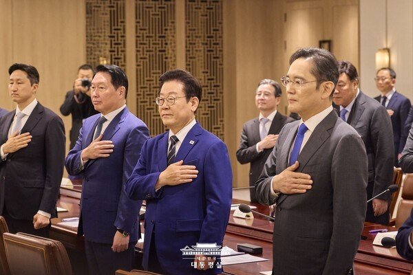 이재명 대통령, 삼성·SK 총수 향해 “국가와 국민의 영웅” 극찬… 3대 메가 프로젝트 시동 [천지인뉴스]