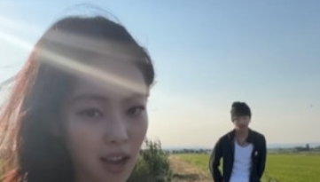 제니, 오늘 새 싱글 ‘Less than a Lover’ 공개…대만 모델 카이와 뮤직비디오 호흡 [천지인뉴스]