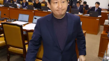 권영진 국민의힘 의원, 정점식 원내대표 멱살 논란 경찰 고발…당 지도부는 자진 탈당 권유 [천지인뉴스]