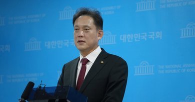 [천지인뉴스] 민주당, 김태규 ‘전두환·윤석열 내란 부정’ 발언 강력 비판…“국민의힘, 당직 박탈하고 운영위원 사퇴시켜라”